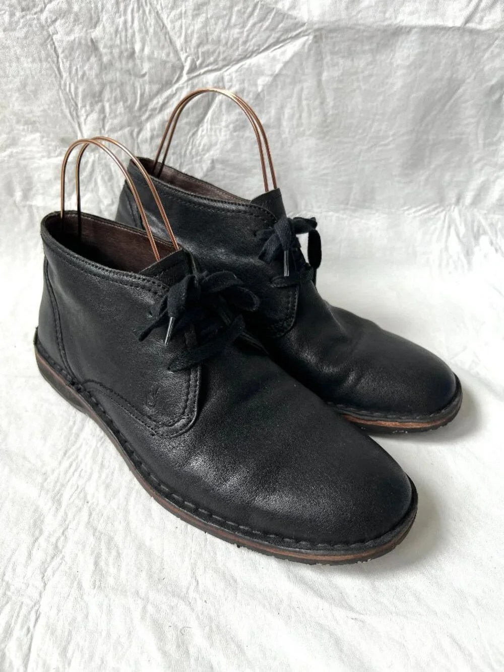 John Varvatos boots Hipster Chukka black leather mens 10.5 lace up booties